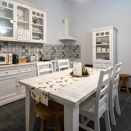 Kinsley 1 Apartman